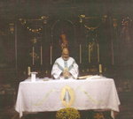P. Justo Lofeudo celebrando la Santa Misa en Garabandal